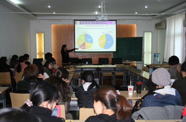 3200威尼斯第四期学术午餐会，任锦鸾副院长解读“英国高等教育管理模式”